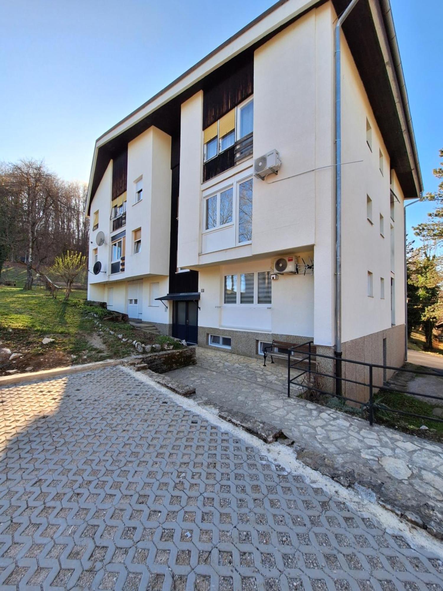 Apartment Yoya Plitvička Jezera Eksteriør bilde
